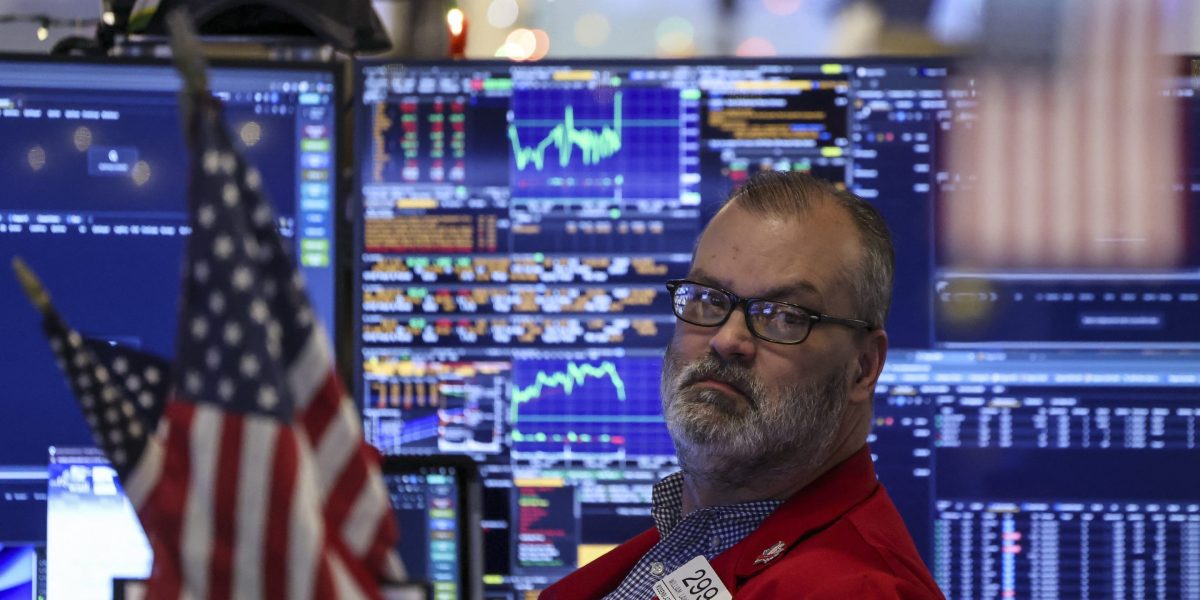 Crude oil prices rise after Maduro ouster as Wall Street braces for jobs data